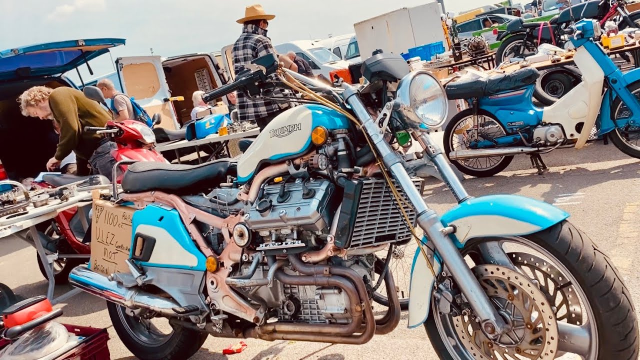 KEMPTON PARK Classic Motorcycle Autojumble where you may SPEND REAL CASH on Very Needful Bike Things