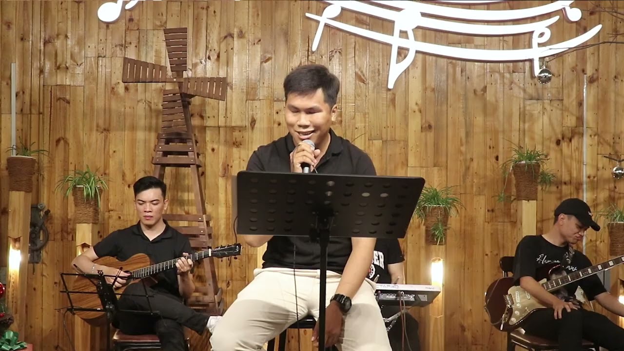 RẤT LÂU RỒI MỚI KHÓC