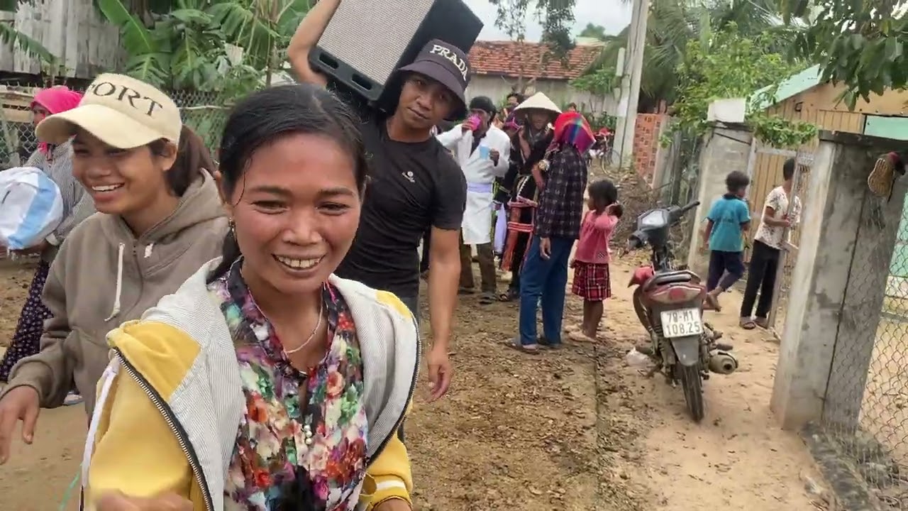 ngày 16 tháng 12, 2025