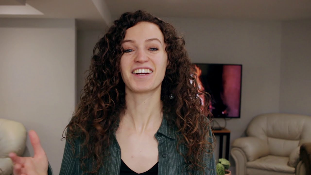 I tried styling my curly hair with just one product! Herbal Essences Totally Twisted Mousse.