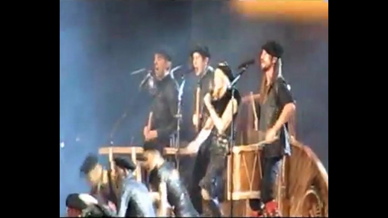 Madonna canta en euskera con Kalakan