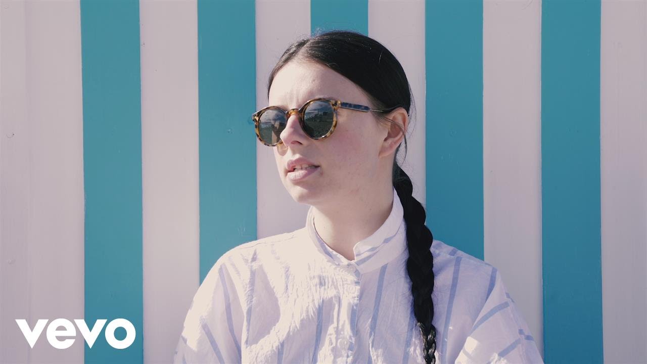 Balbina - Das Milchglas (Offizielles Video)