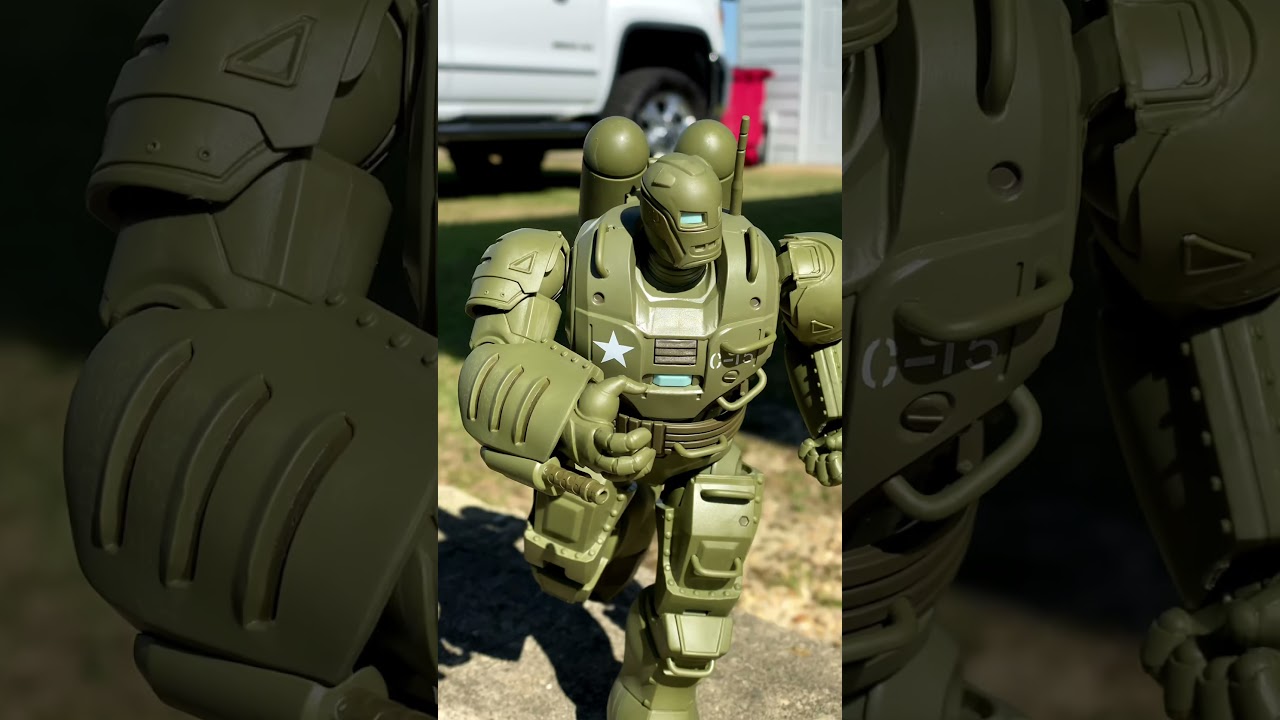 Posing the Hydra Stomper the Best large Scale Marvel Legends setup