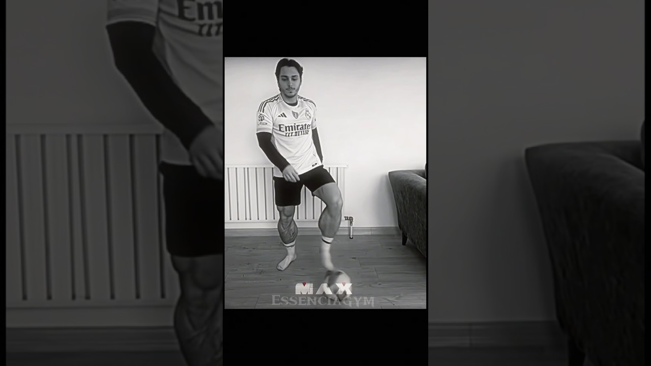 A panturrilha😨 cupom na #maxtitanium #shape #bodybuilding #motivation #marombas