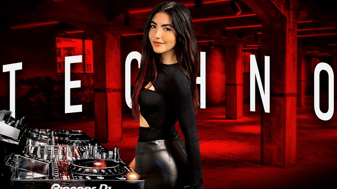 HARD TECHNO TRANCE | Andrea Botez @ Ritter Butzke BERLIN [ 4K ]