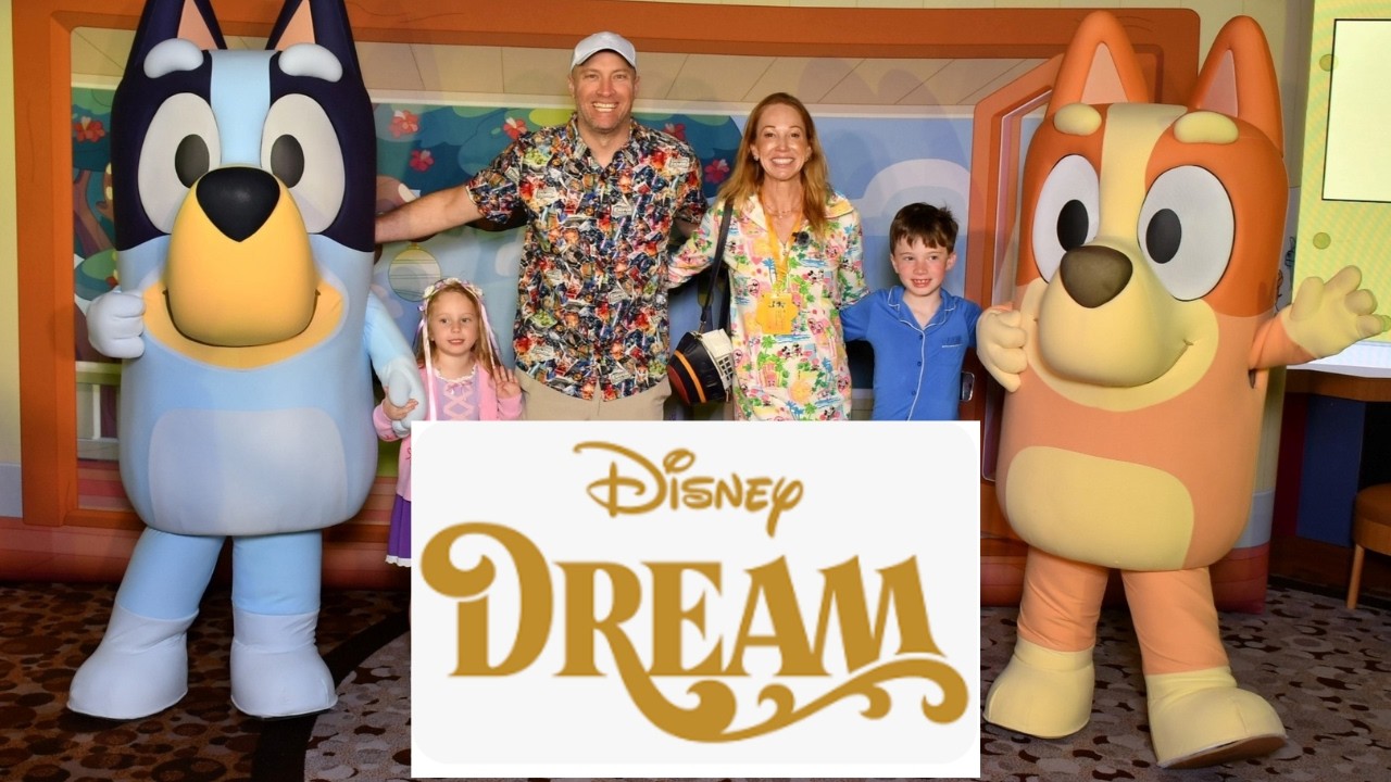 Просыпайтесь вместе с Блюи и Бинго на борту лайнера Disney Dream 🚢 Эксклюзивная встреча с героями...