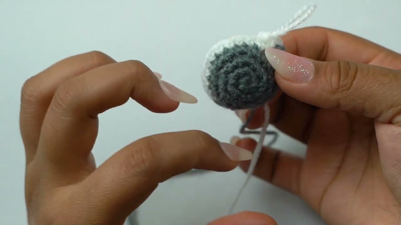Llaveros de LOBO A CROCHET paso  a paso video tutorial