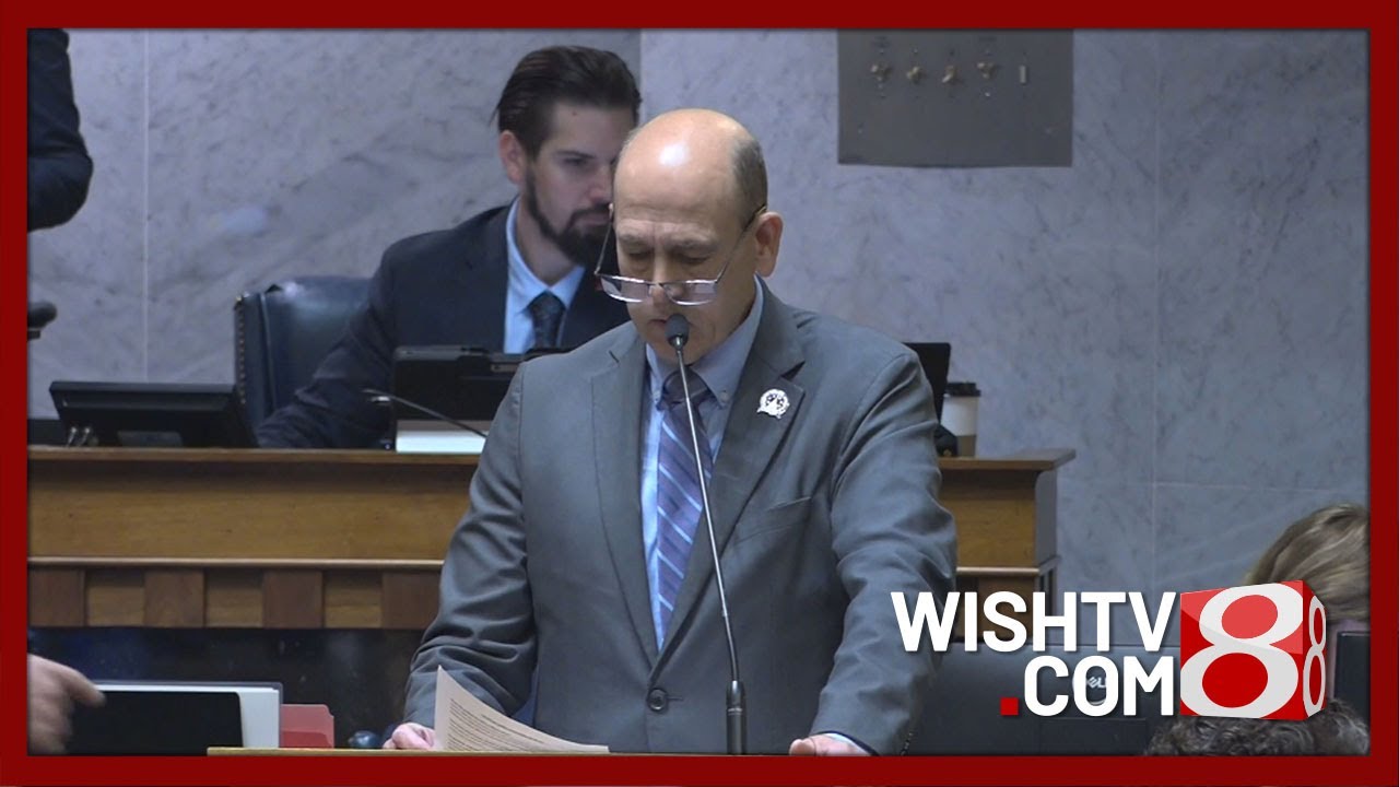 Lawmakers approve bill making school board elections partisan