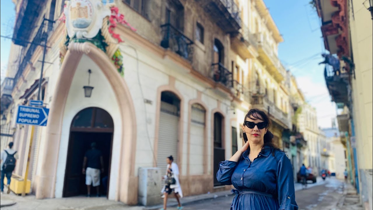 El último video del año / Así está La Habana / Recorriendo la calle Obrapia