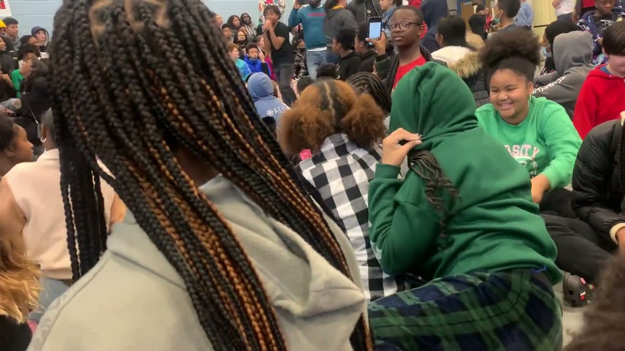 Young Dylan and Wanmor comes to Elko middle school. (Had too much fun)😂