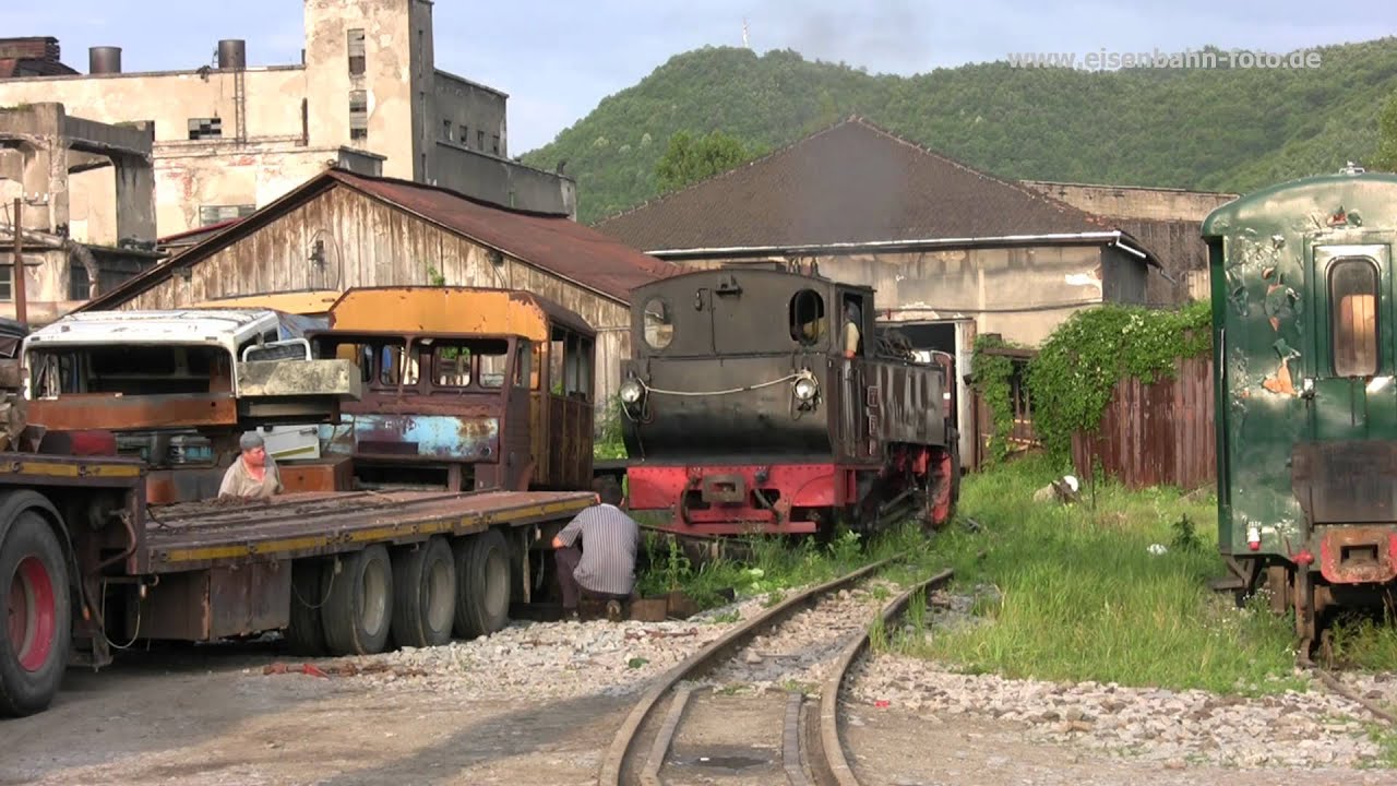 driving a steam loco up to a truck trailer