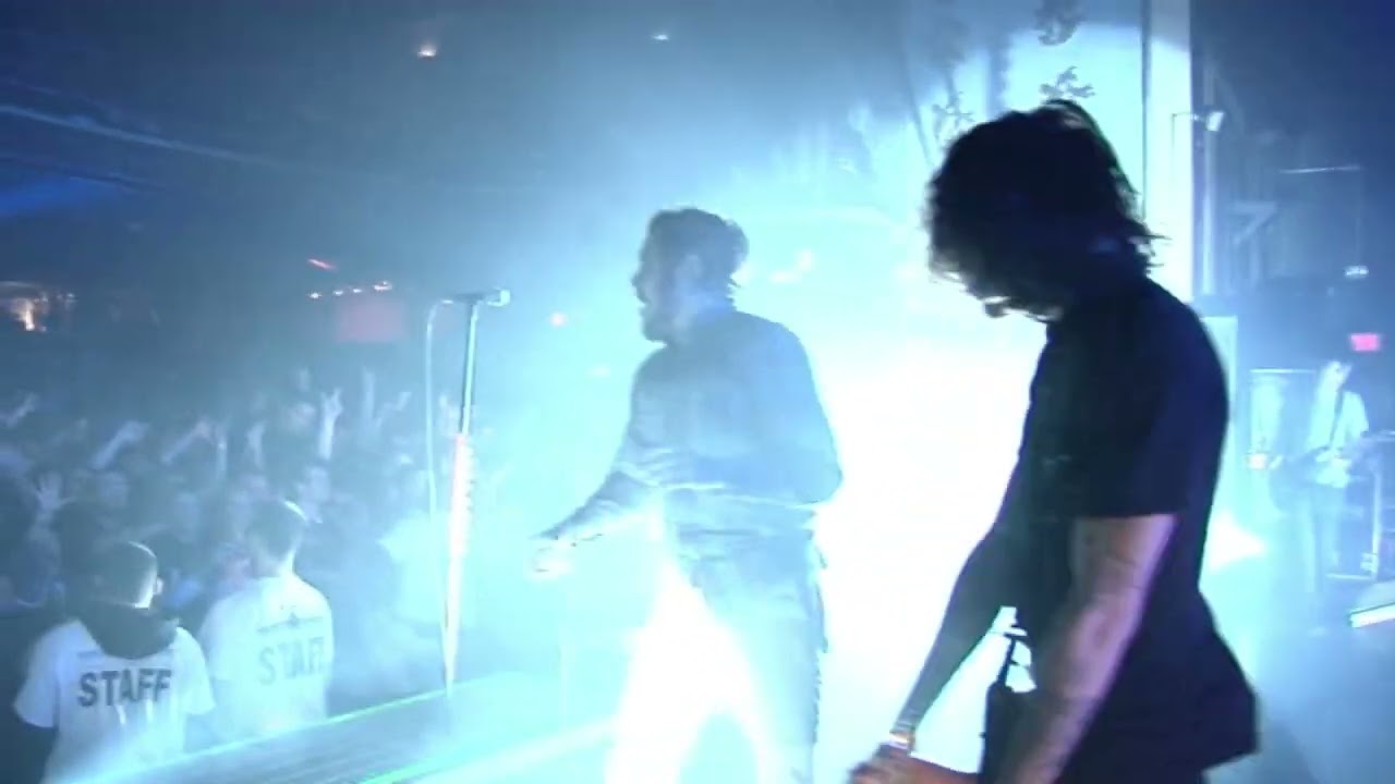 The Devil Wears Prada - Dead Throne / Untidaled (Live @ Palladium Worcester - 2011) Dead & Alive DVD