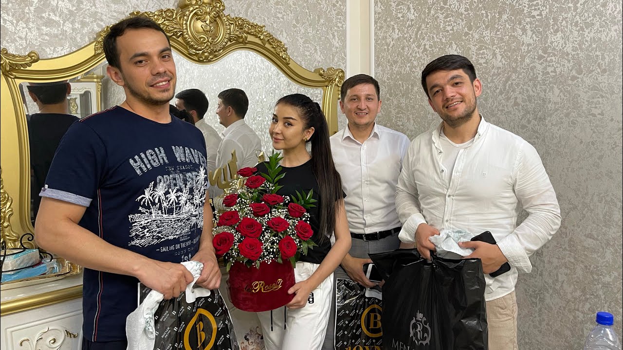 Diplomat jamoasi Aziza Radjapovani yangi uyida... Azizani tabriklaymiz