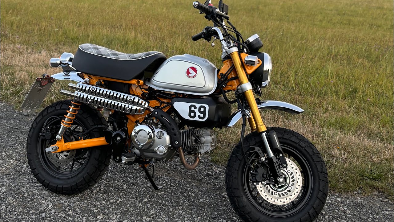 Honda Monkey 125 Autumn Ride - Takegawa Scrambler Exhaust