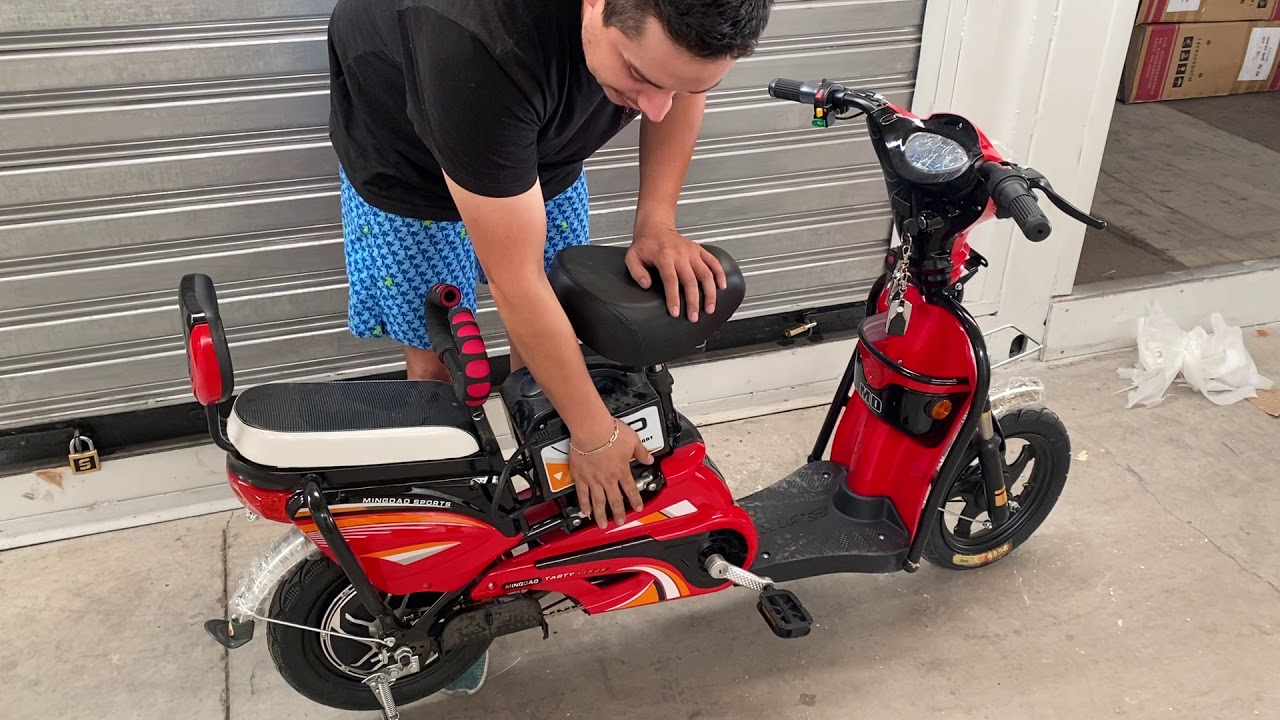 Moto eléctrica Roja con cachos - Características iBikers Chile