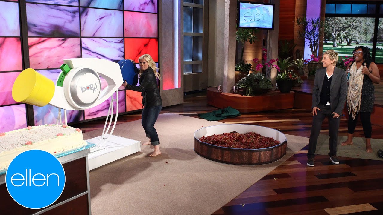Allison Sweeney Plays Bop It! (Season 7)