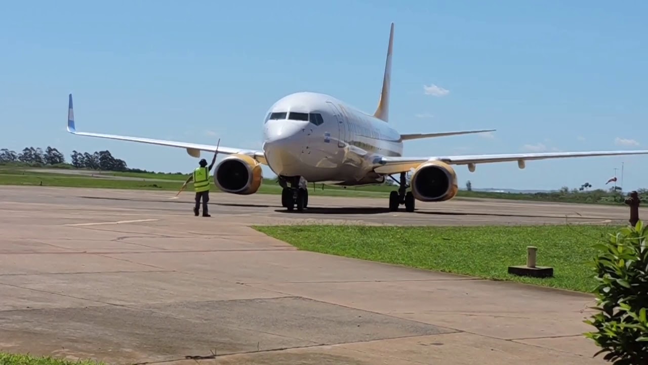 ✨FLYBONDI FO5121 // PSS-EZE  // LV-HFR 