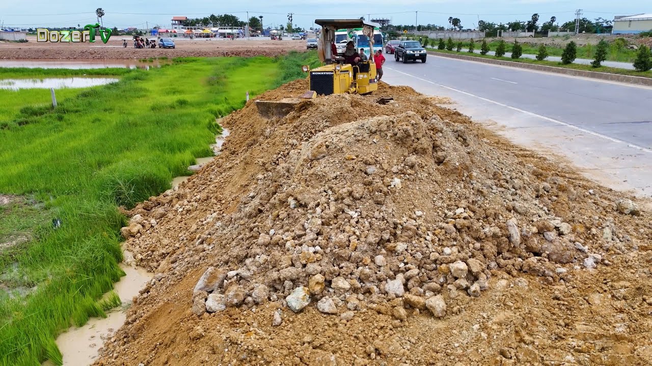 Skilled Operation Begins! Dozer & Dump Trucks Working Smoothly to Fill Flooded Land Along the Road