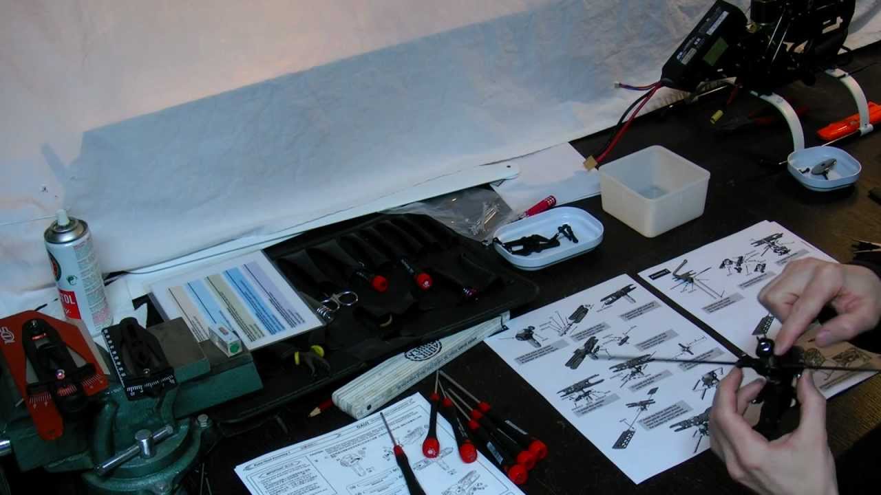 Technik 09: Rotorkopf - Zerlegen, Inspizieren zusammenbauen. Kontrollieren der Funktion