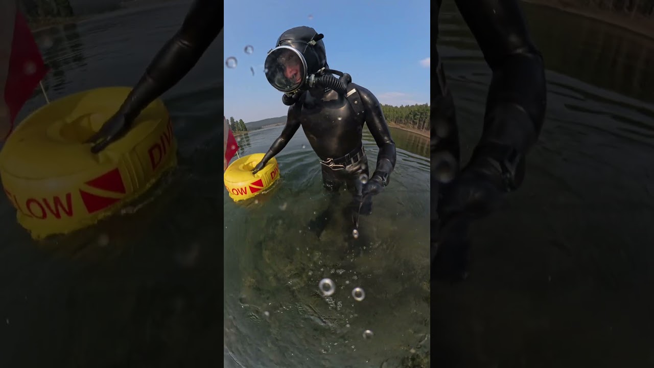 Going Under  #scubadiving #diving #frogman #frogwoman #latex #vintagescuba #ffm