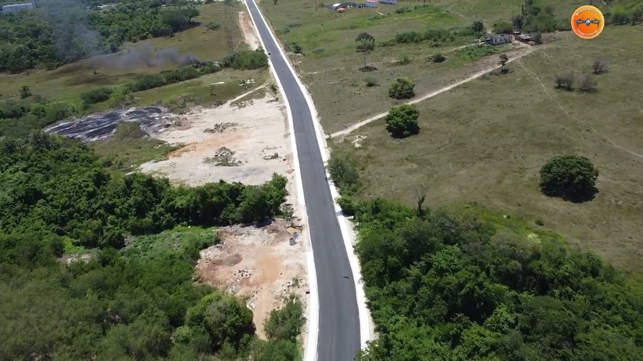Anel Viário de Campo Grande. Obras de asfalto da estrada do Tingui 