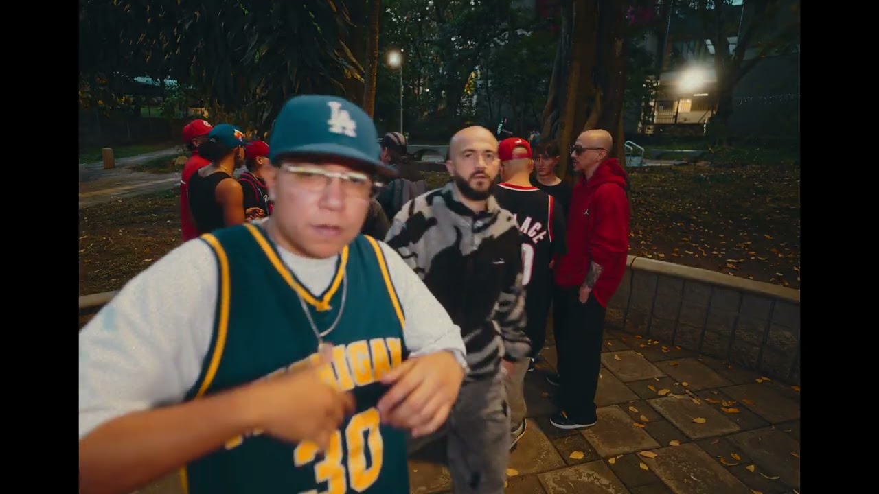 JUAN SINATRA & Z&Aacute;BAZ - DECILES (Official Video)