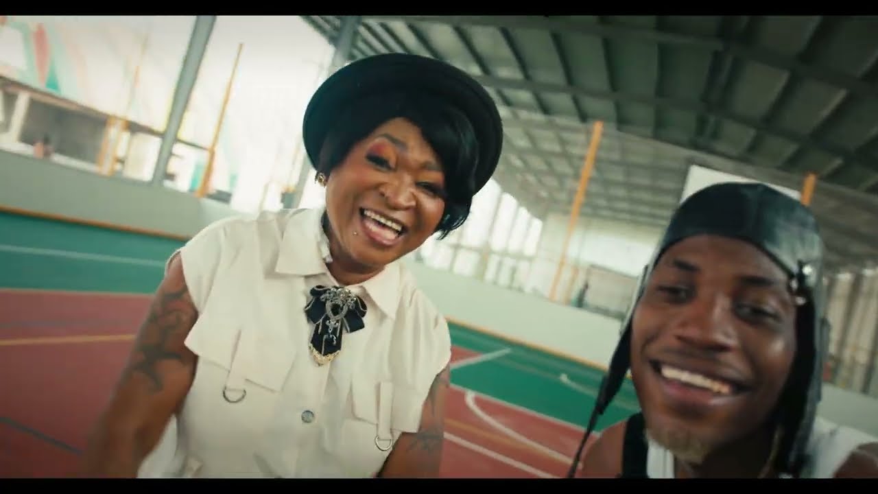 KRATOS feat TCHAKALA VIP MON ANNEE (clip officiel)