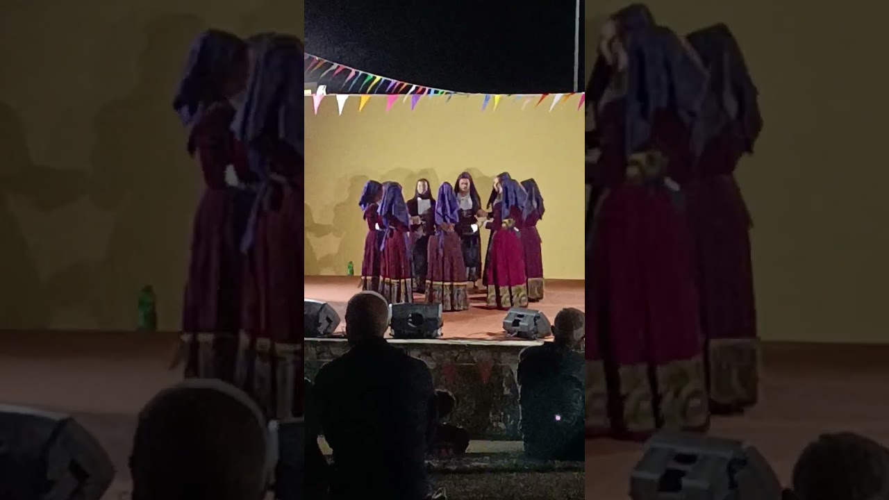 Sardegna: ballo sardo gruppo folk Sindia