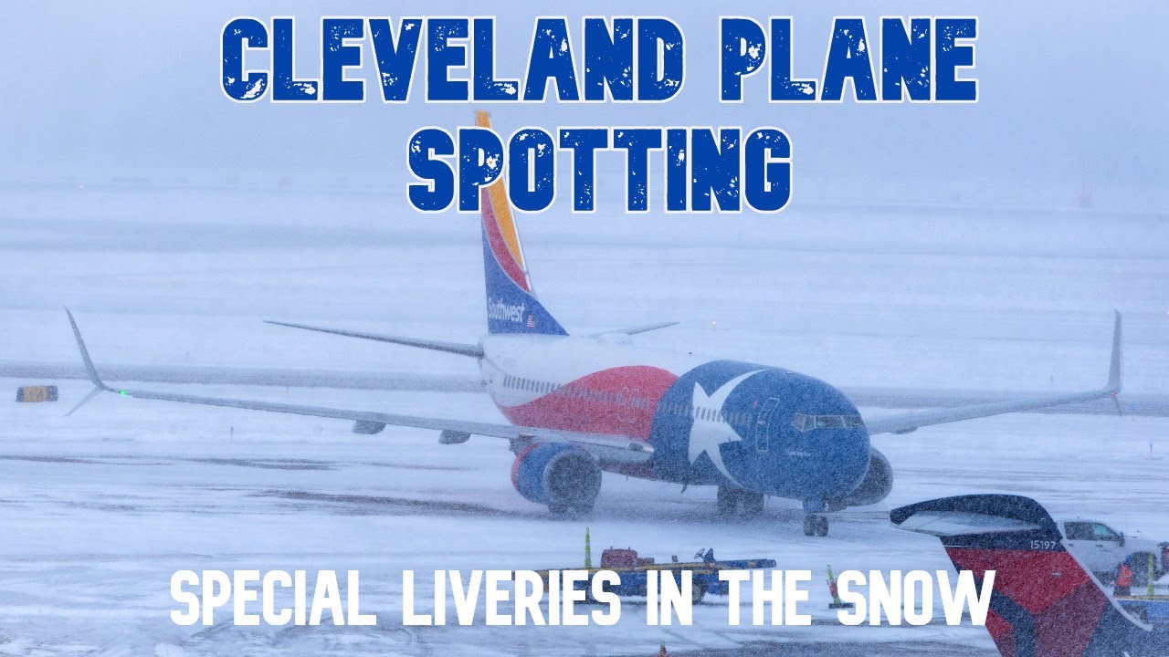 Plane Spotting in Heavy Snow at Cleveland Hopkins
