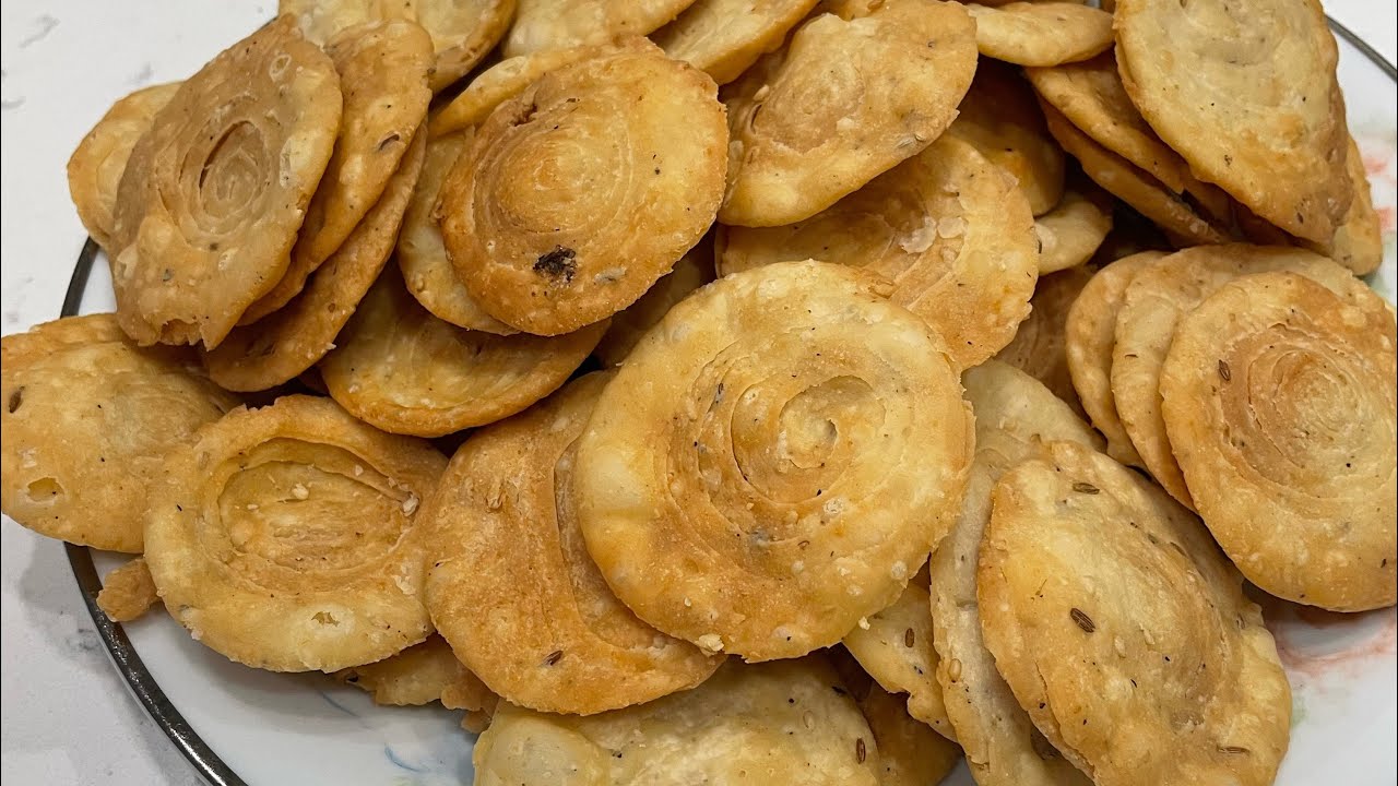 Dev Diwali special crispy layered puri 