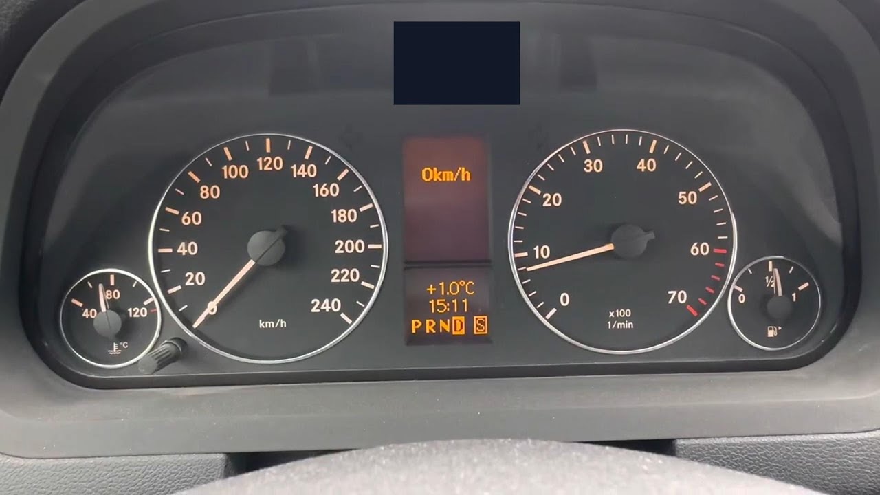 W169 A-Class Acceleration Battle