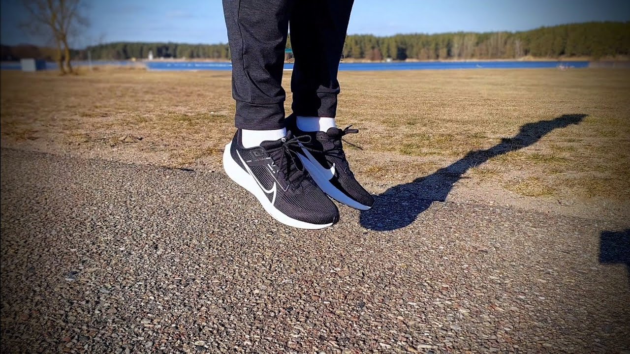 Nike Air Zoom Pegasus 40.