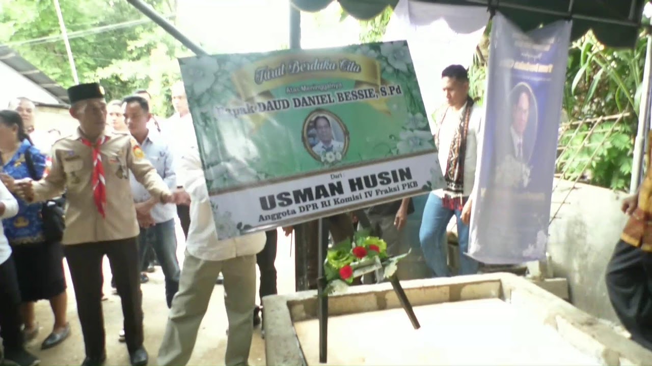 LIVE. PROSESI PENGUBURAN MENDIANG BAPAK DAUD DANIEL BESSIE, S.Pd