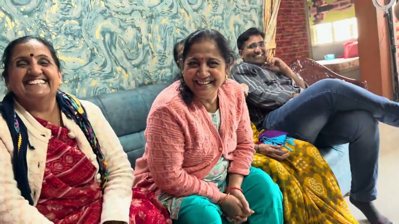 Hamara Sofa Sell ho gya auction main😞 Nilami lagi aur luck ajmaya|Sour bread Avocado banaya Day 8/21