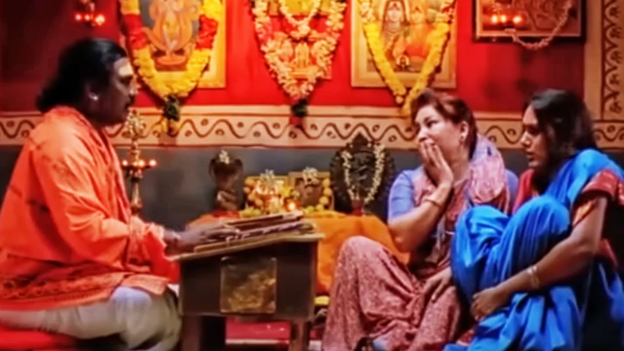कोवई सरला इस बाबा को डरपोक बोल रही है। Kanchana Movie Best Scene