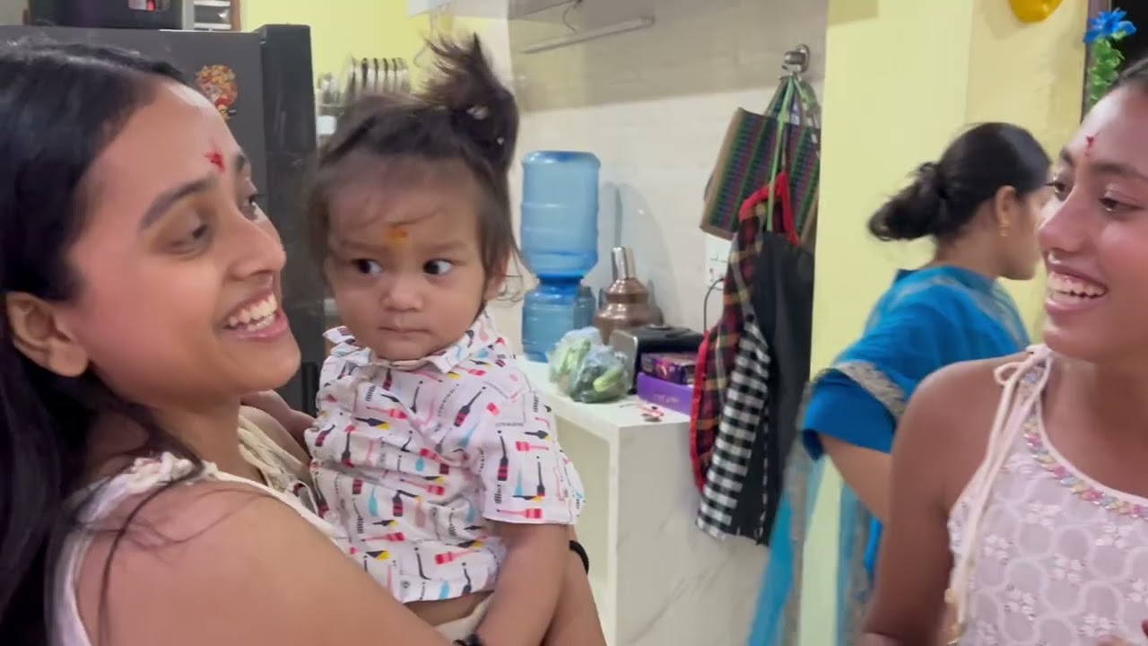 Aaj hum gaye Diwali gifts bantne | Indian Family | Diwali 2025