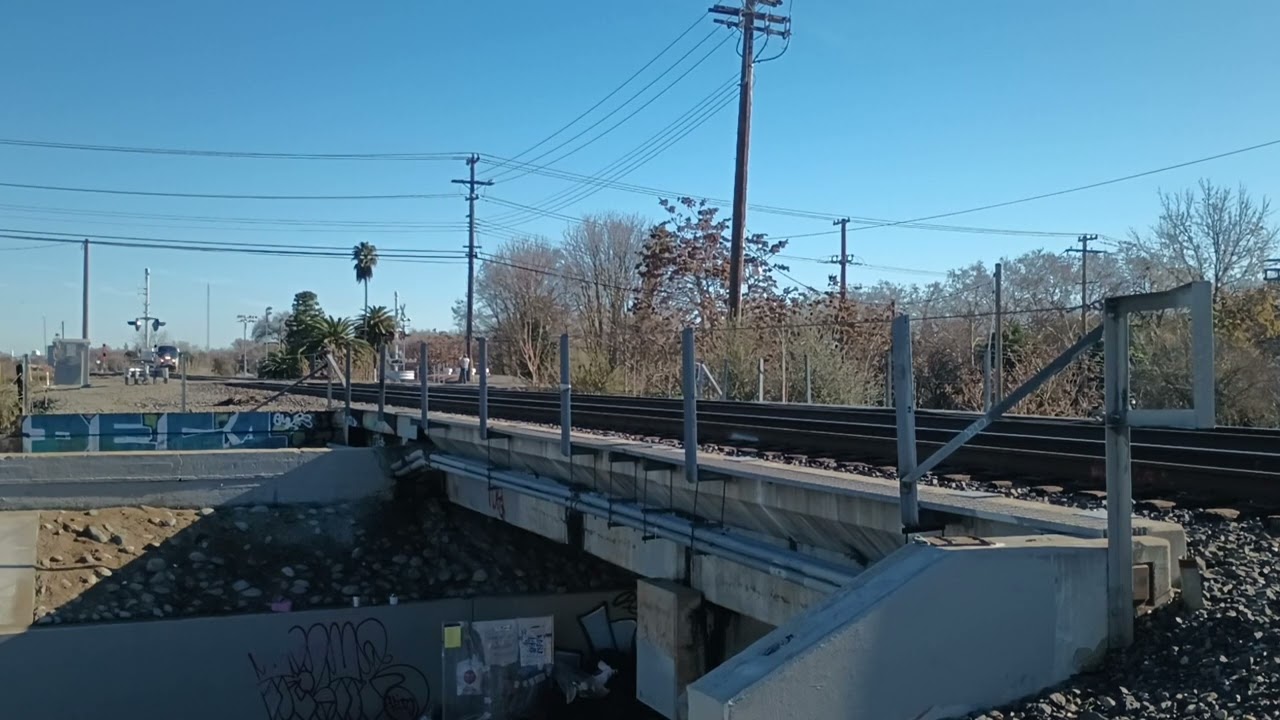 Amtrak #960 West w/2 ALC-42 Siemens Charger Delivery @ Sacramento CA 1/4/2024