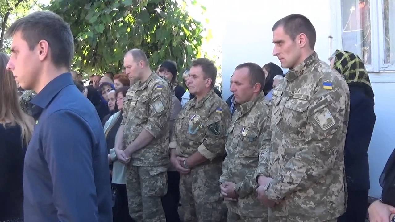28.09.2016 с.Тисів. Похорон загиблого Героя України Степана Уханського.