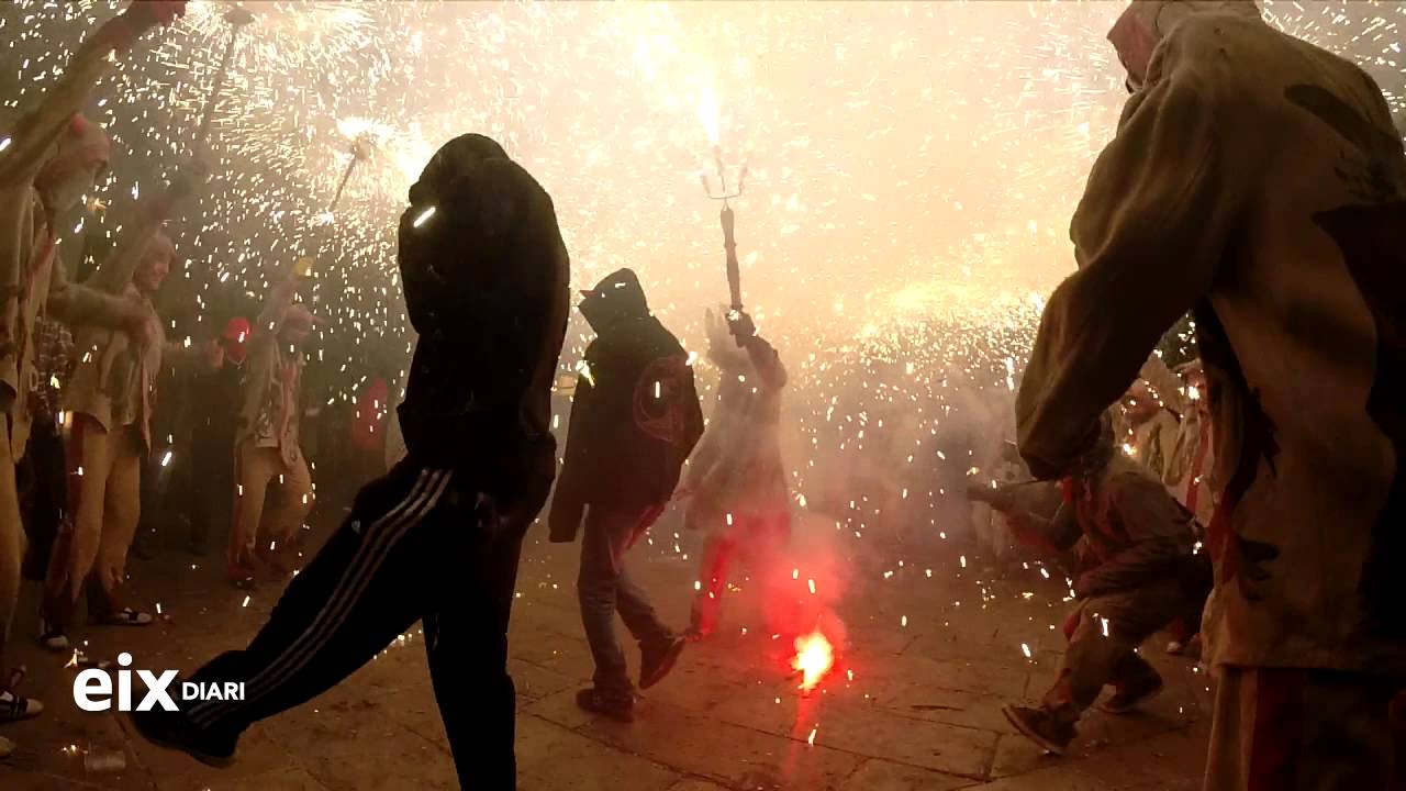 Correfoc XVIII Mostra de Balls de Diables Centenaris amb Parlaments de Catalunya