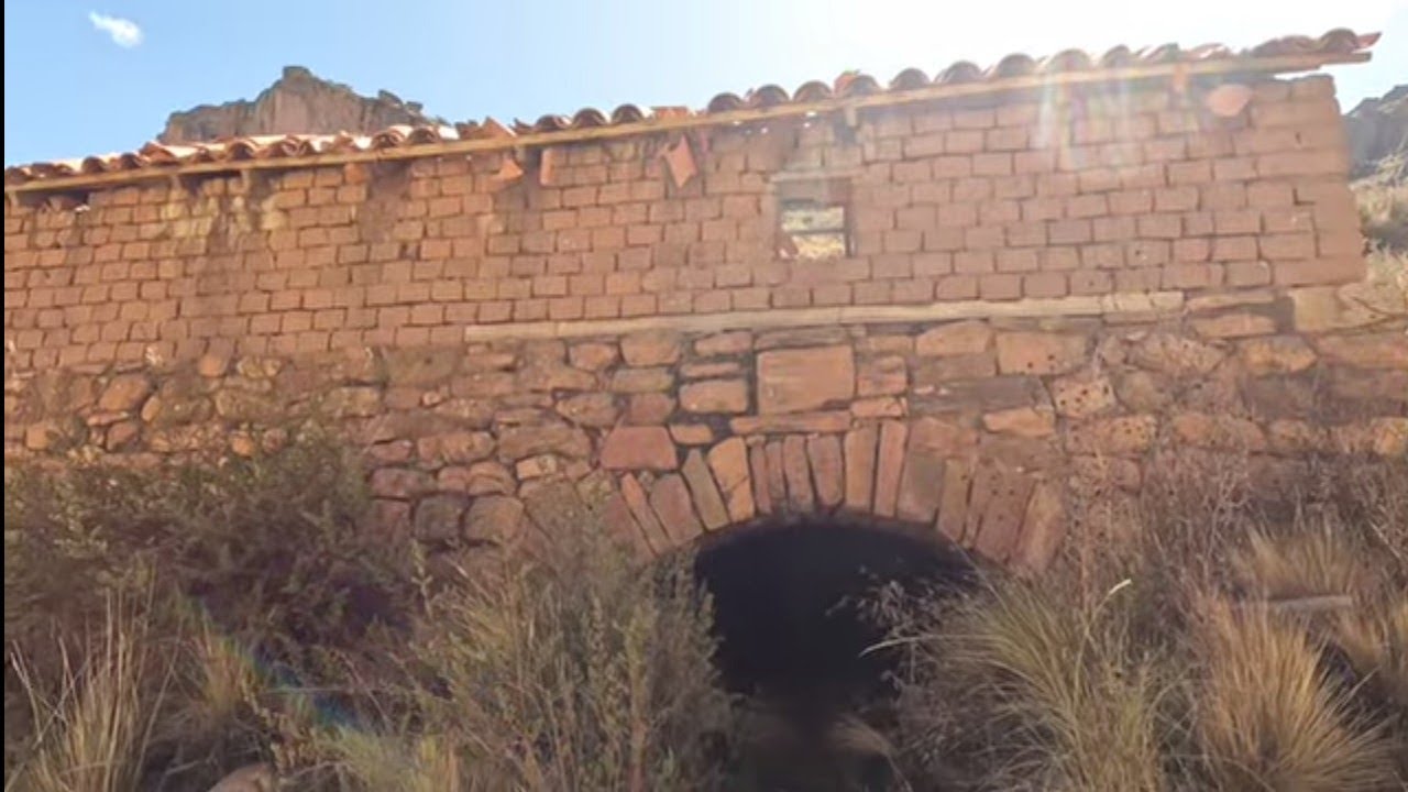MOLINO DE AGUA (1851) en el Altiplano LA PAZ/BOLIVIA