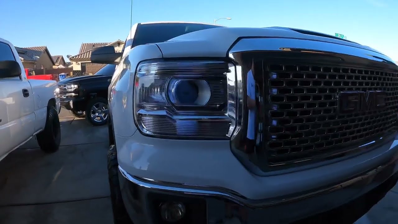 Truck meet mobbies #gmmotorworx #gmc #silverado #somerton