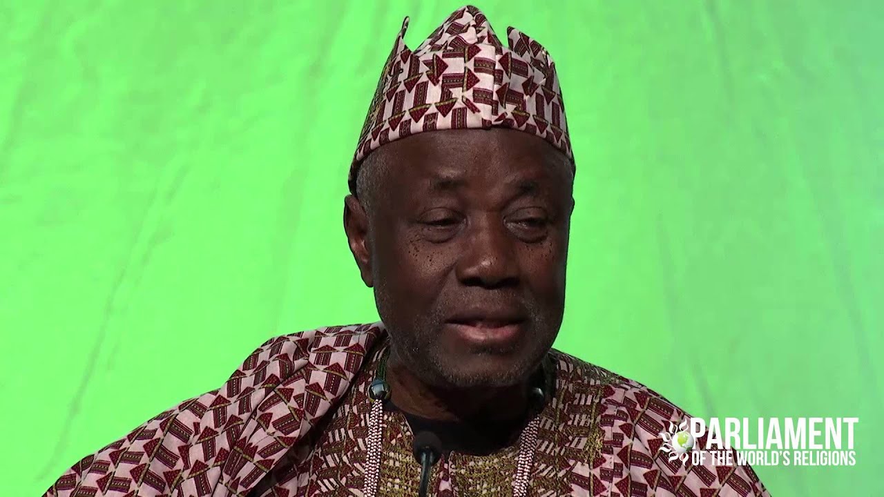 Wándé Abímbólá Brings Greetings from West Africa in Indigenous Keynote at 2015 Parliament