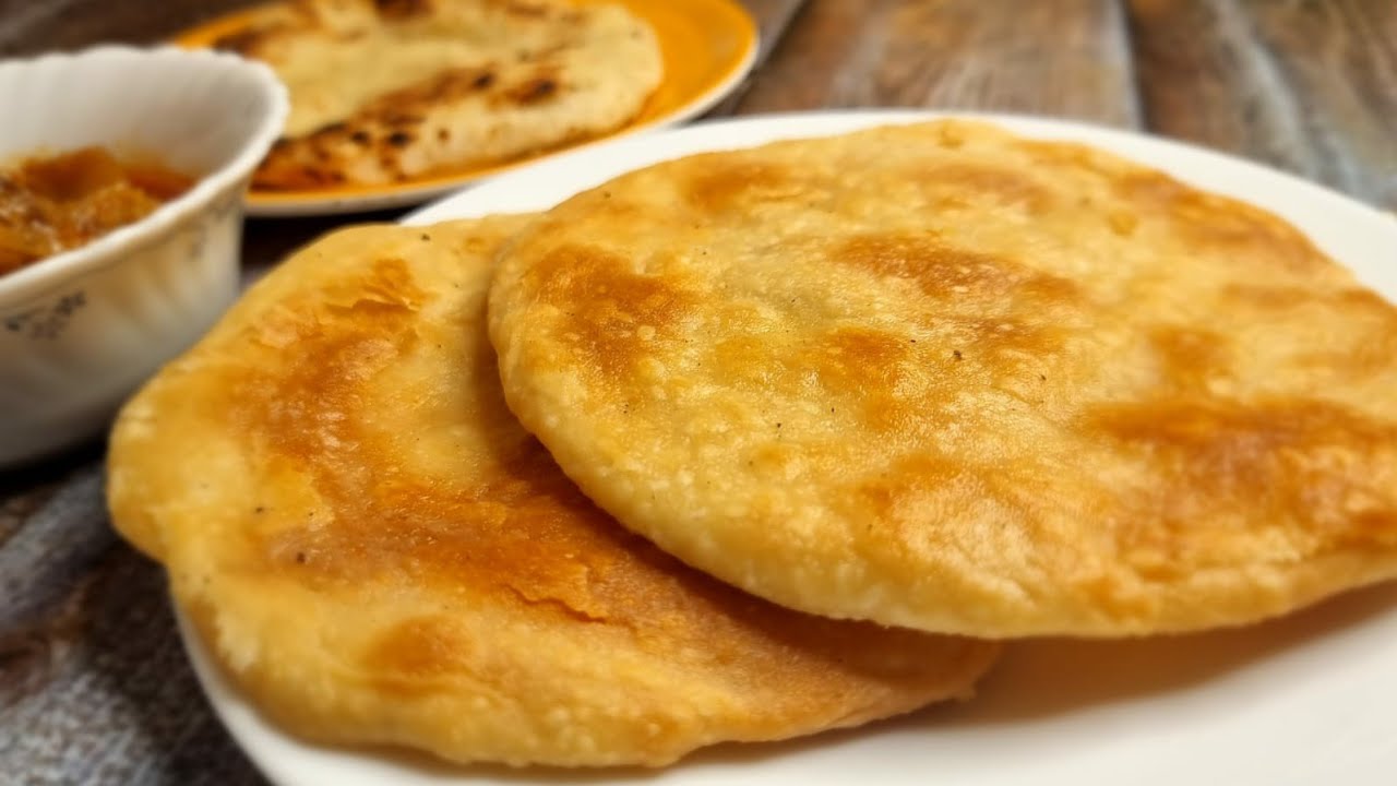Lucknowi Kulcha Recipe With Oven And Without Oven | दो तरह से सीखिए लखनऊ स्टाइल Kulcha बनाना