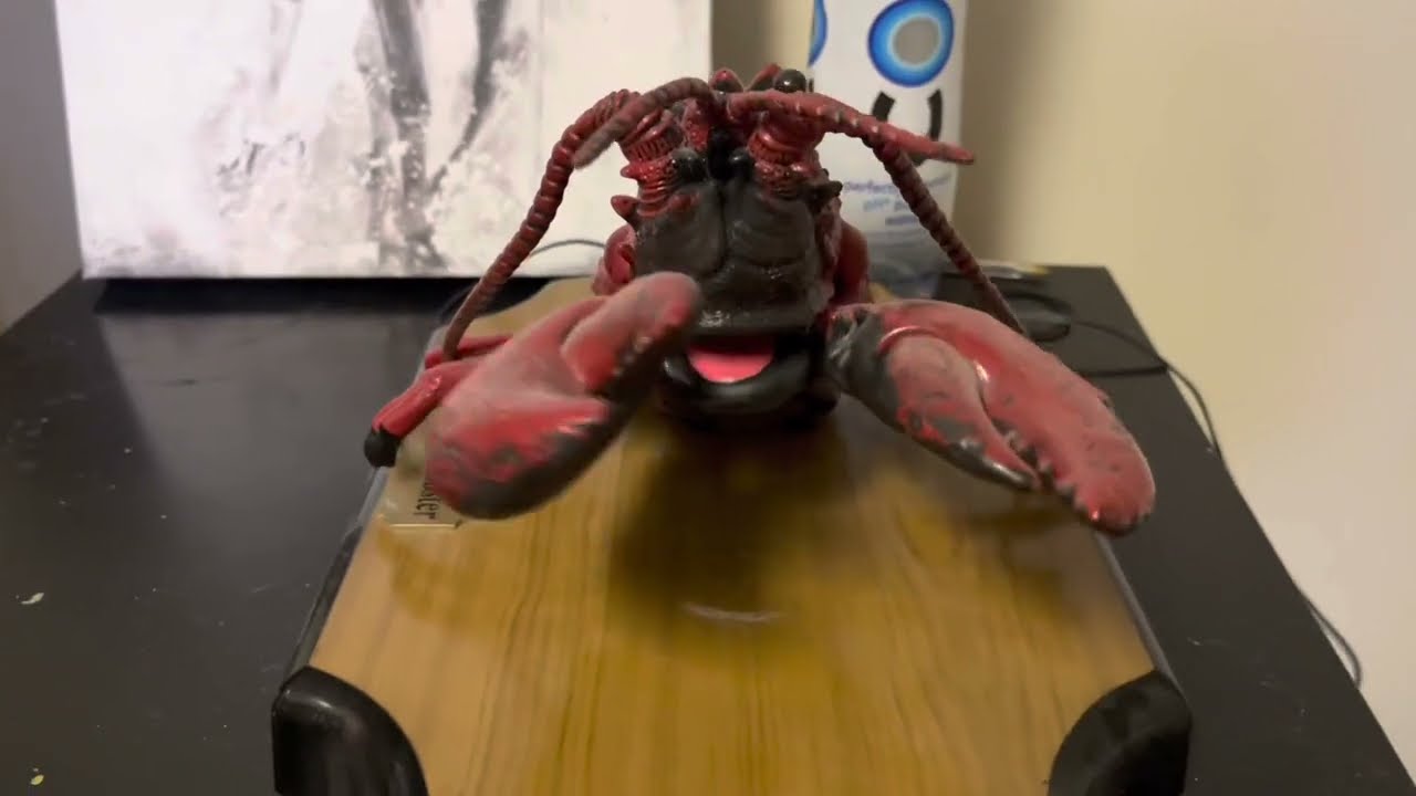 Lucky The Singing Lobster (Do Wah Diddy/Rock The Boat)