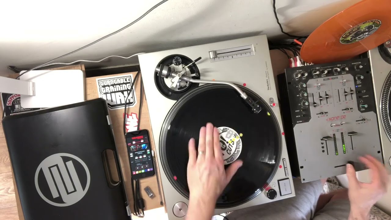The art of scratching (5min freestyle) #tablebeats beat by @djodilon and Dr Amok&mdash;&mdash;&mdash;&mdash;All that jazz