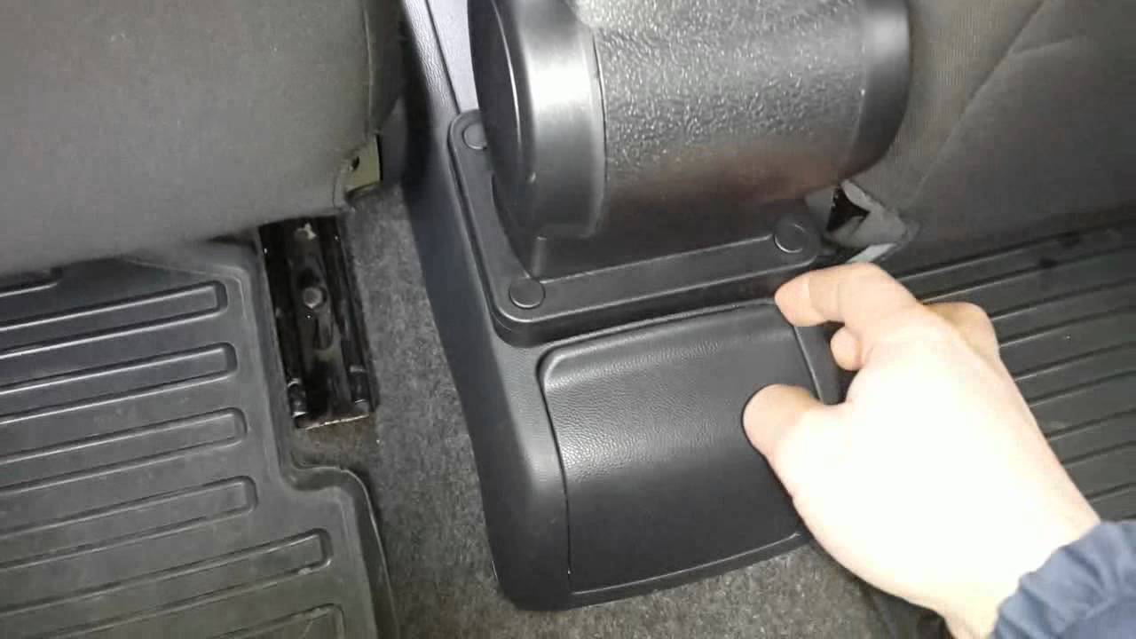Подлокотник Skoda Fabia 1