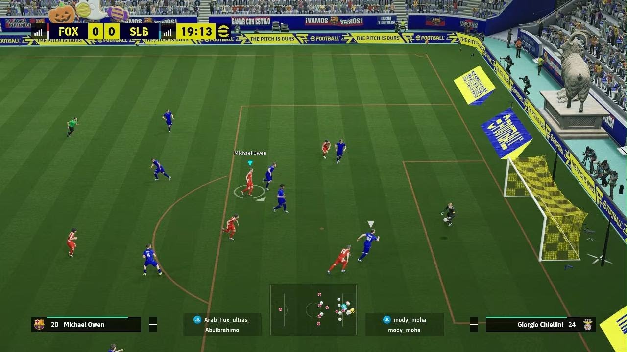 eFootball_تشوفها تقول سلسه وهيه توب احمر بتاع البنااااااا