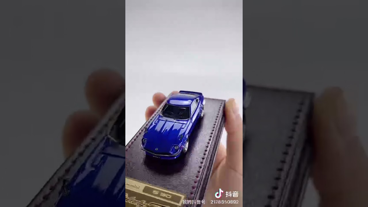 Ignition Model 1/64 Fairlady Z (S30) Blue Metallic  (IG2307) Resin car model