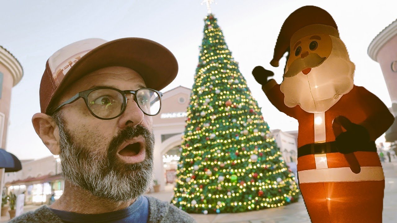 Ho Ho Santa's и Carlsbad Premium Outlets, реконструкция торгового центра