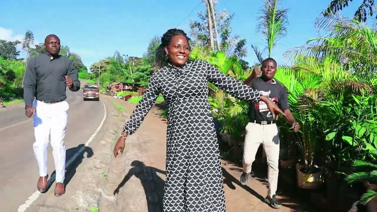 KHUKAIAKALE MMALOVA BY ROSE MACHUMA{OFFICIAL VIDEO] (for skiza dial *811*95210723#)